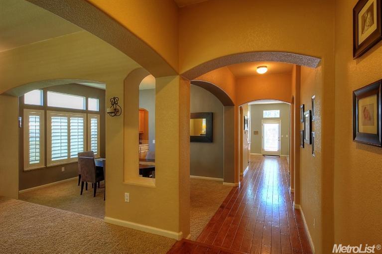 1703 Garibaldi Dr, Manteca, CA 95336 photo 2