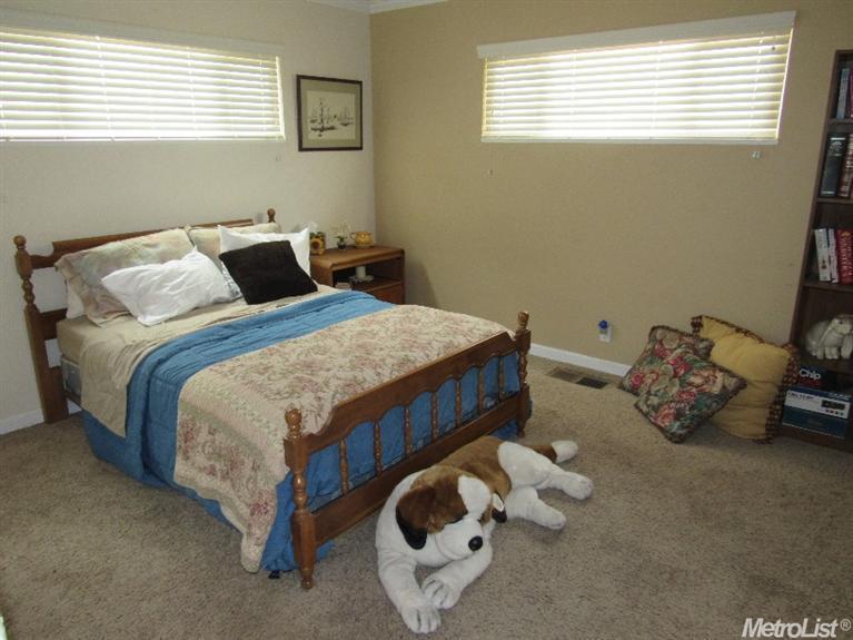 1100 Orange Ave, Patterson, CA 95363 photo 12
