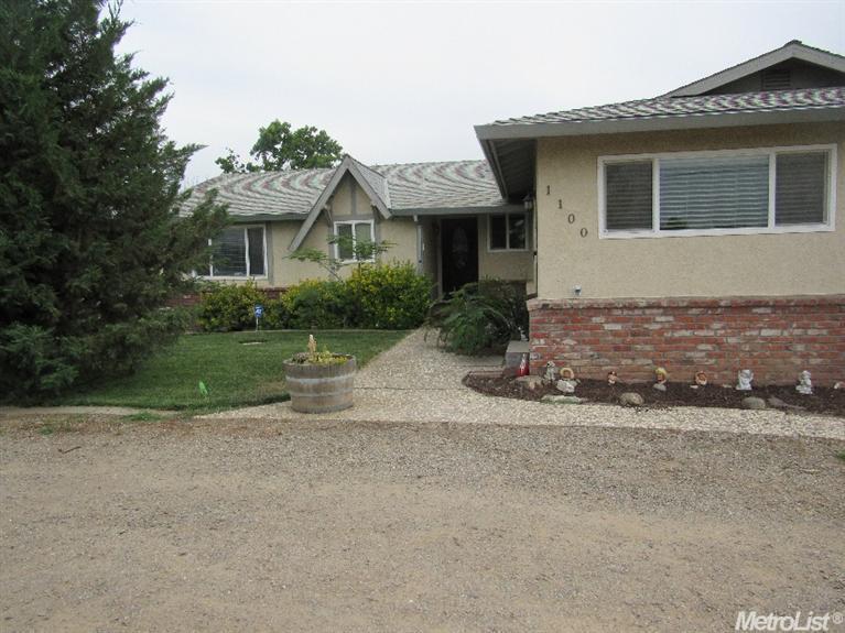 1100 Orange Ave, Patterson, CA 95363 photo 5