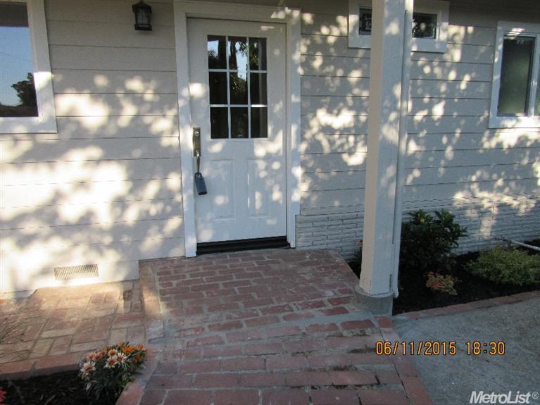 195 S Mcdaniel Dr, Auburn, CA 95603 photo 2