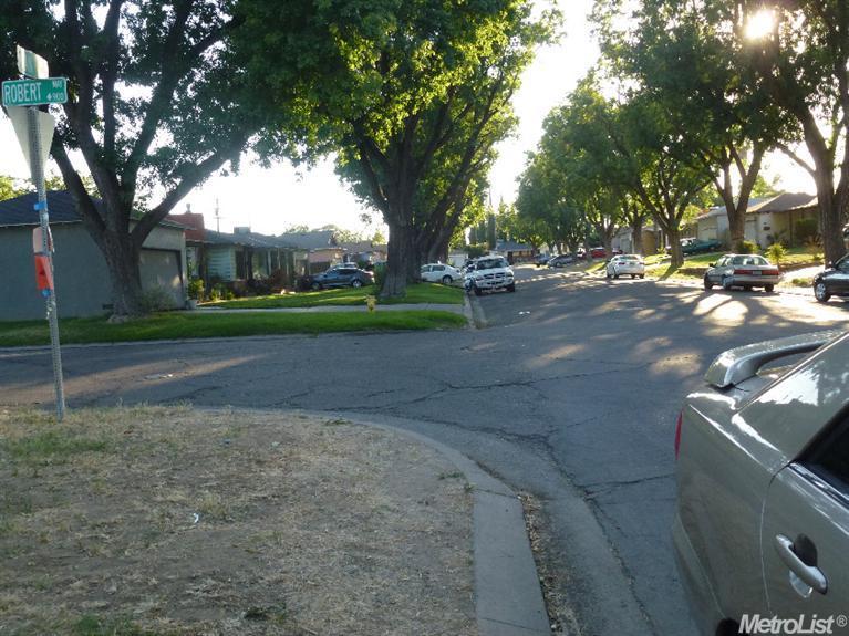 1538 Nian Way, Modesto, CA 95351 photo 2