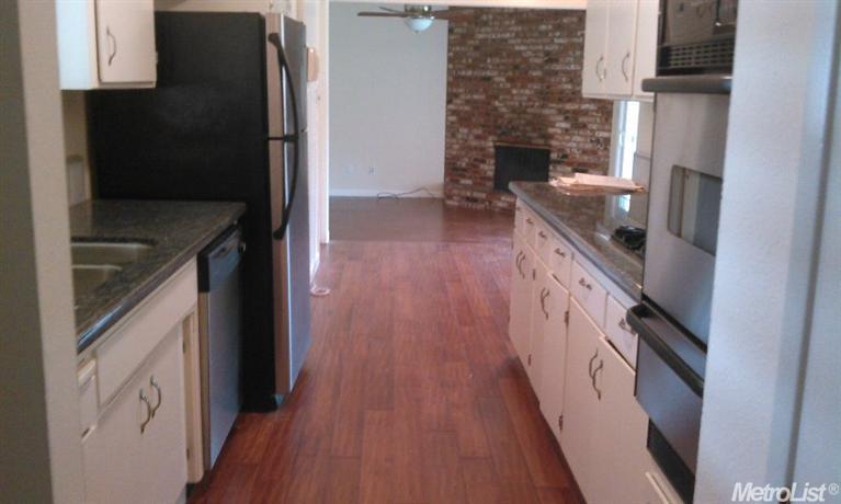 2809 N Campbell Ln, Modesto, CA 95350 photo 4