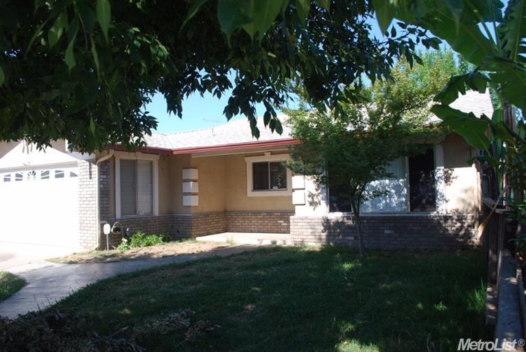 729 Bristlecone Way, Modesto, CA 95351 photo 2