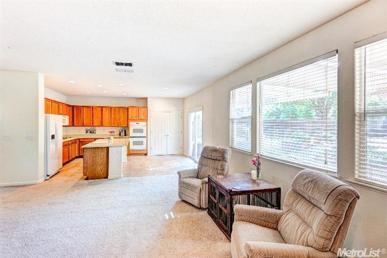 10980 Woodring Dr, Mather, CA 95655 photo 5