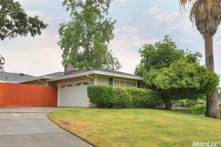 4514 Northampton Dr, Carmichael, CA 95608 photo 25