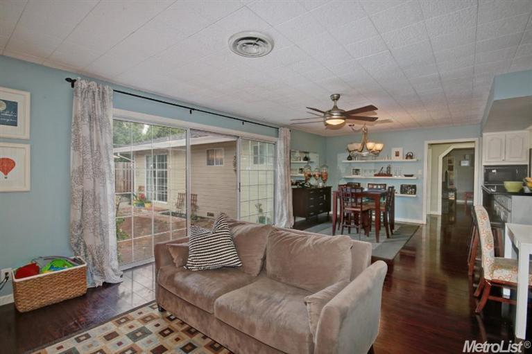 4514 Northampton Dr, Carmichael, CA 95608 photo 12