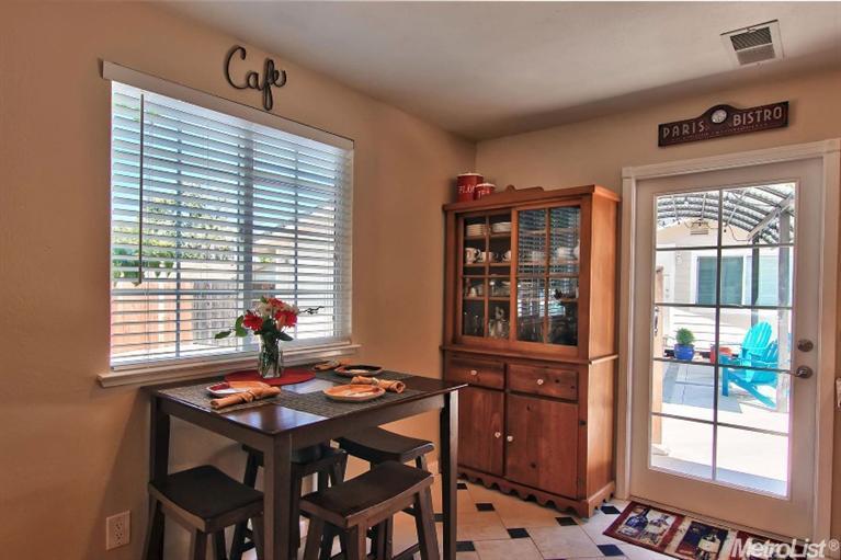 5699 Cutler Ct, Loomis, CA 95650 photo 9