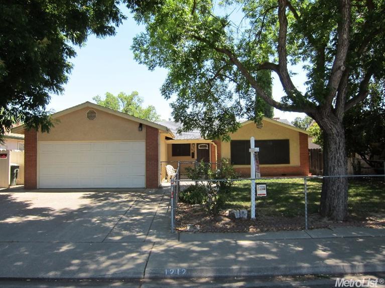 1212 Rose Ave, Modesto, CA 95355 photo 1