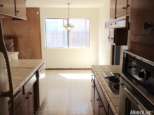1212 Rose Ave, Modesto, CA 95355 photo 13