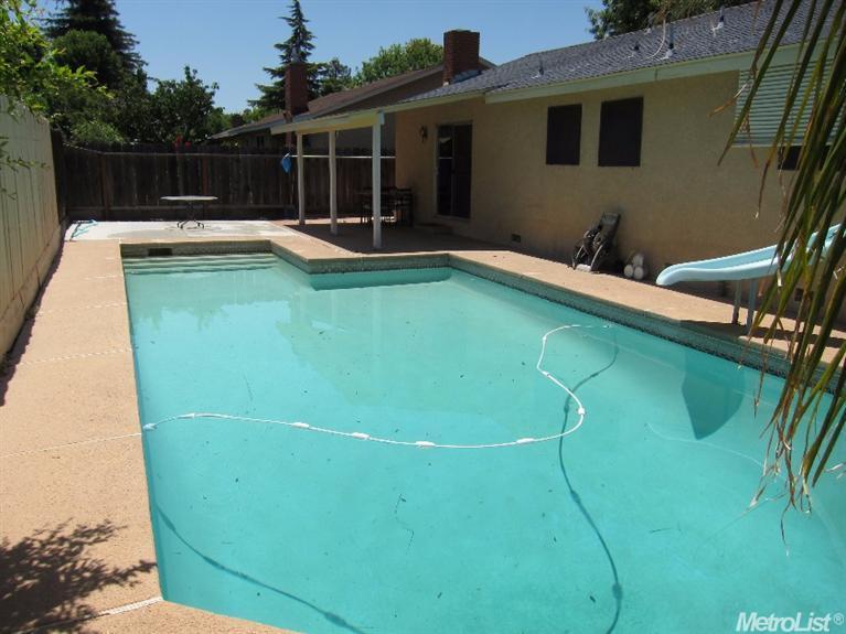 1212 Rose Ave, Modesto, CA 95355 photo 2