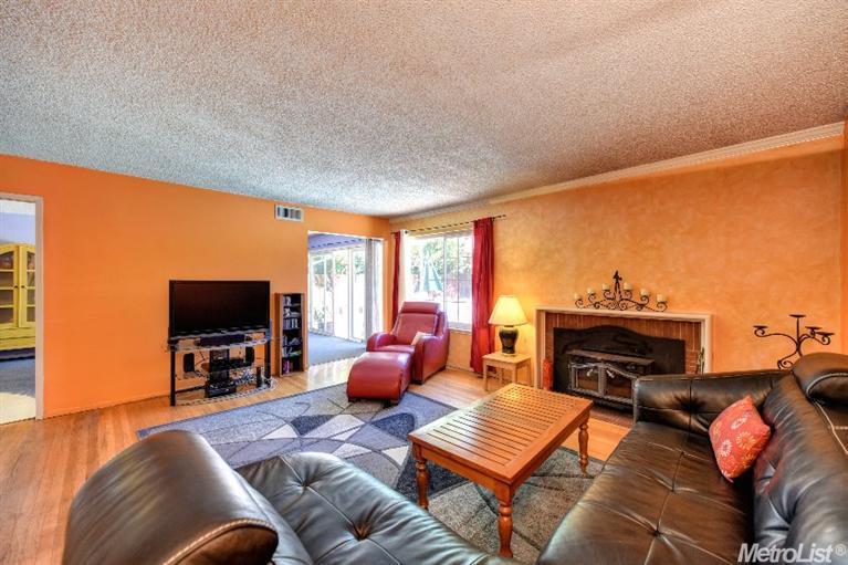 6625 Templeton Dr, Carmichael, CA 95608 photo 5