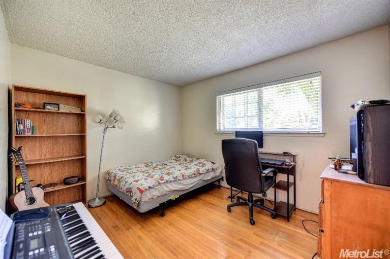 6625 Templeton Dr, Carmichael, CA 95608 photo 18