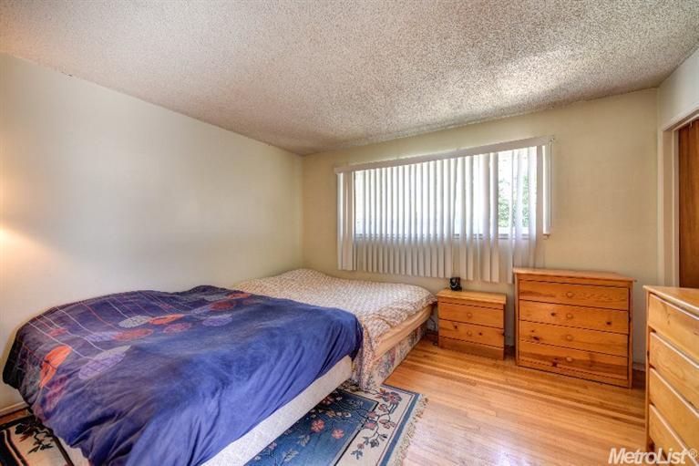 6625 Templeton Dr, Carmichael, CA 95608 photo 20