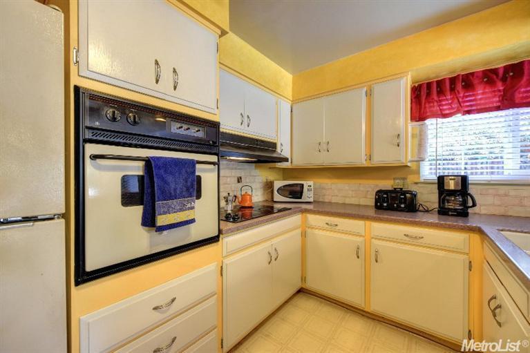 6625 Templeton Dr, Carmichael, CA 95608 photo 15