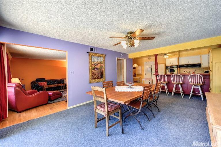 6625 Templeton Dr, Carmichael, CA 95608 photo 9