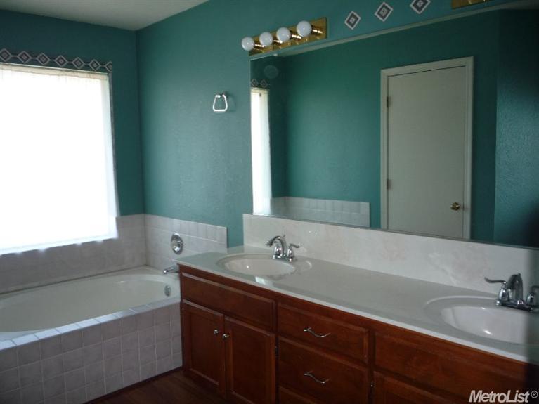 1536 Sungate Dr, Ceres, CA 95307 photo 11