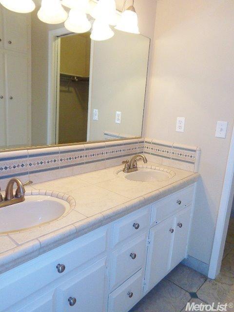1244 Govannina Dr, Modesto, CA 95355 photo 16