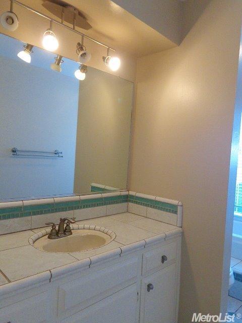 1244 Govannina Dr, Modesto, CA 95355 photo 10
