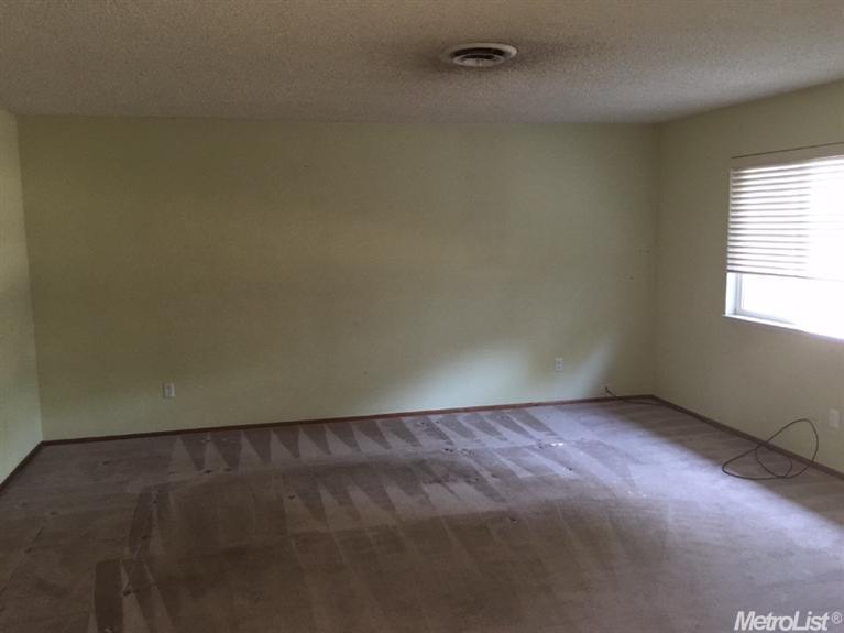 3833 Moorea Dr, Modesto, CA 95356 photo 3
