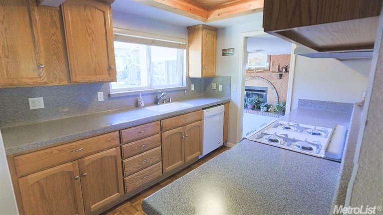 6041 Glenbrook Ln, Carmichael, CA 95608 photo 8