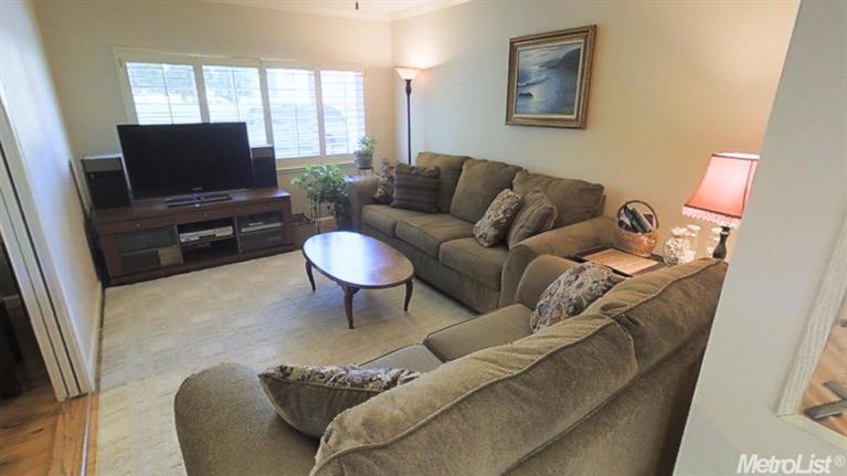 6041 Glenbrook Ln, Carmichael, CA 95608 photo 7