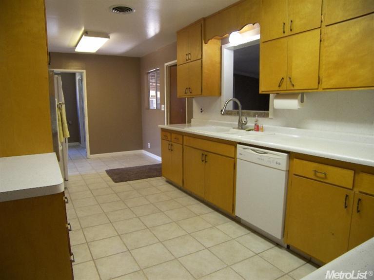 2832 Garrison St, Ceres, CA 95307 photo 6