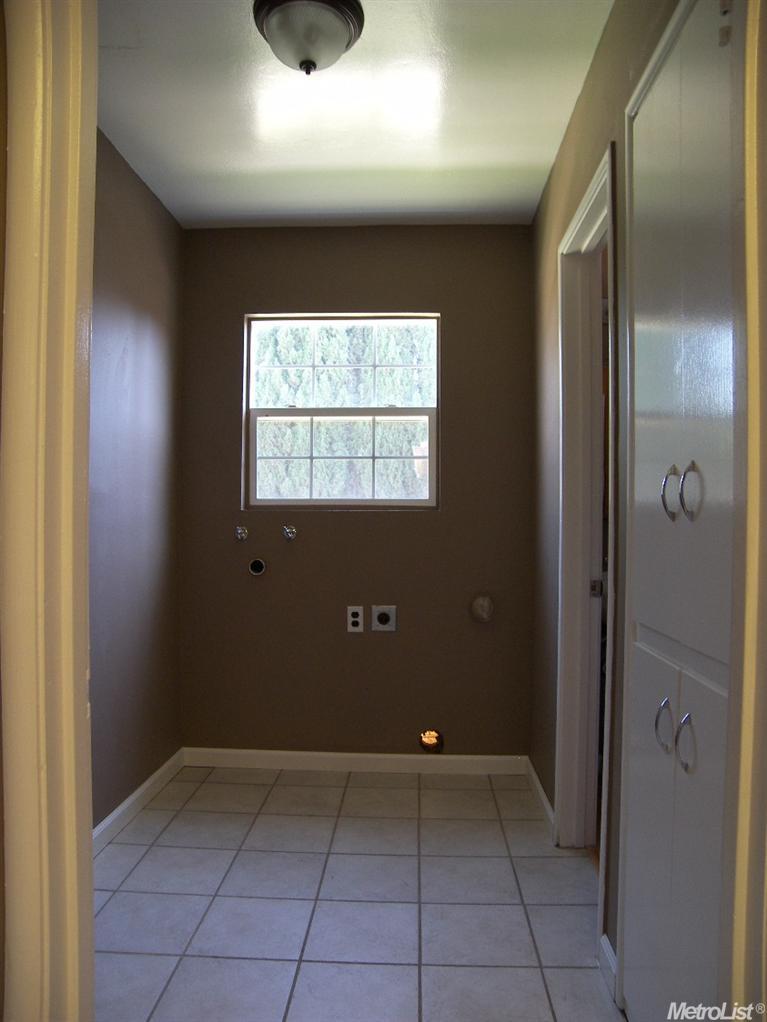 2832 Garrison St, Ceres, CA 95307 photo 8