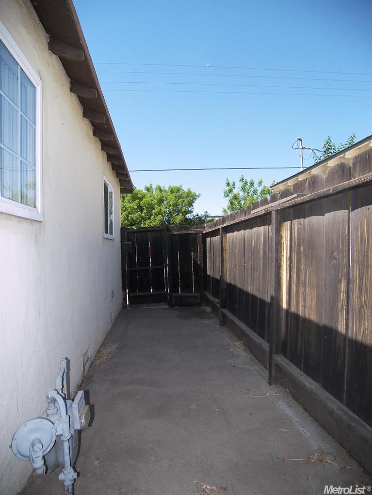 2832 Garrison St, Ceres, CA 95307 photo 18