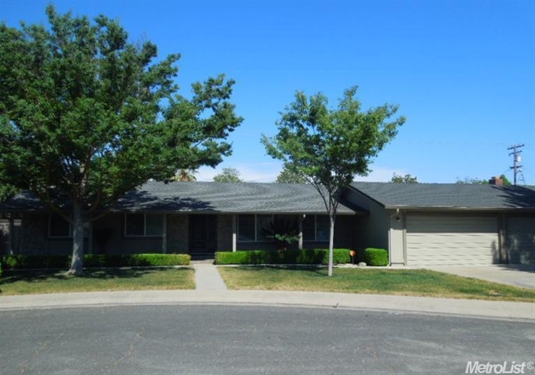 3408 Montclair Cir, Modesto, CA 95350 photo 1