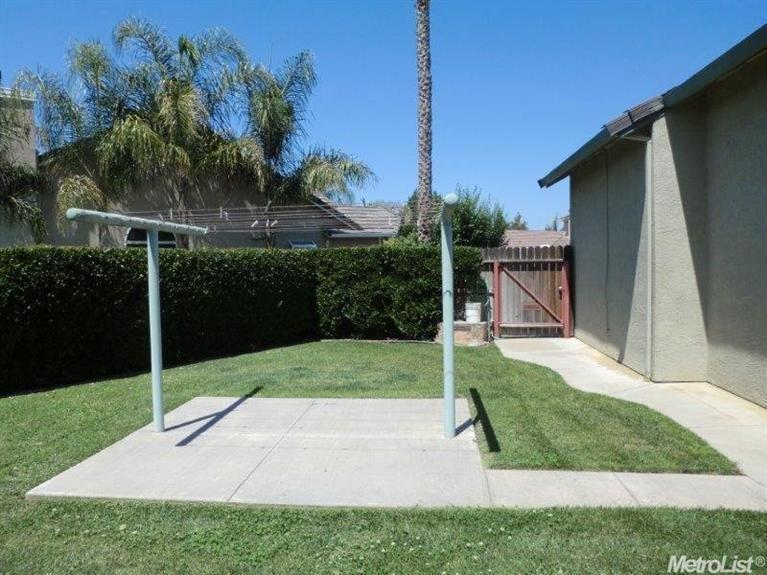 501 Meadowland Dr, Ripon, CA 95366 photo 23