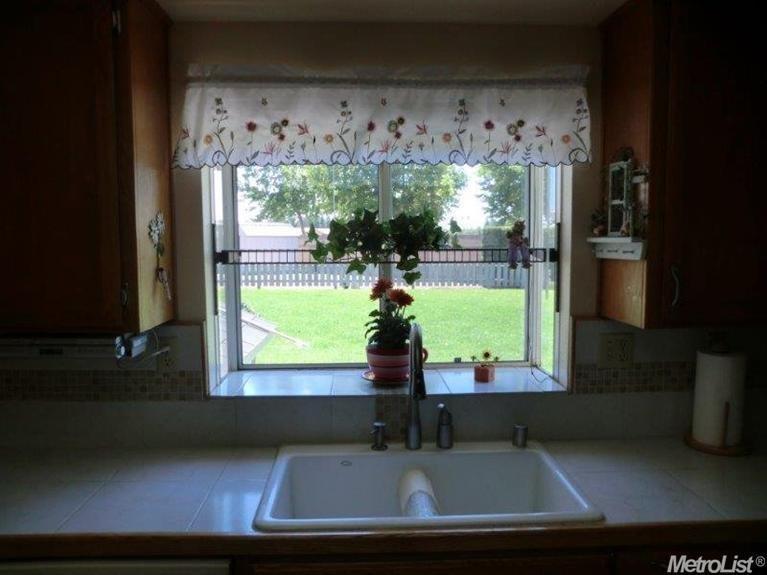 501 Meadowland Dr, Ripon, CA 95366 photo 7