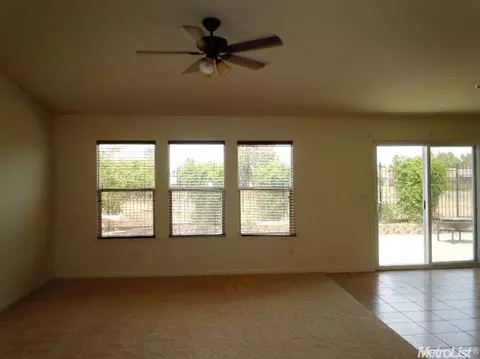 10979 Biddeford Cir, Mather, CA 95655 photo 5