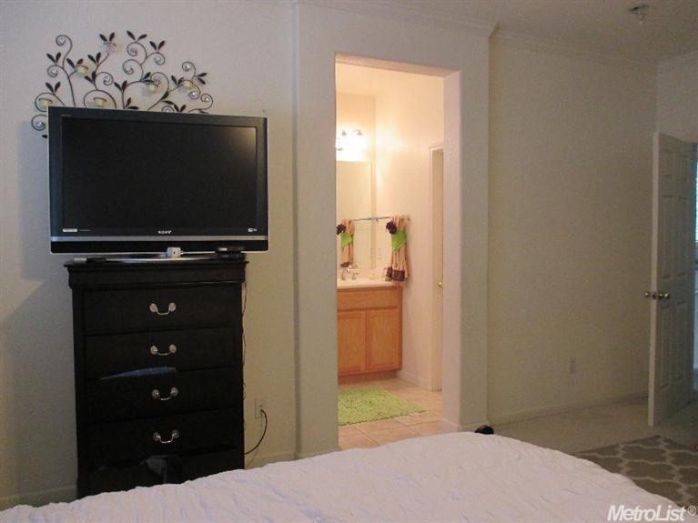 6367 Gatwick Ct, Dublin, CA 94568 photo 5