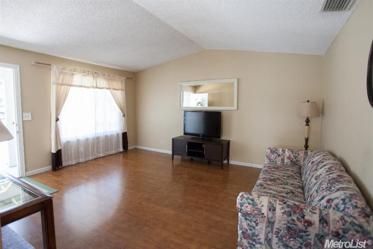 1457 Locust Dr, Tracy, CA 95376 photo 7