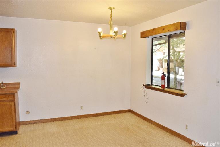 16933 E Brookside Dr, Sonora, CA 95370 photo 6