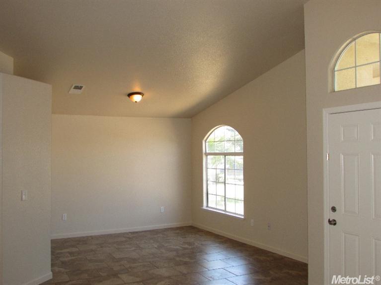 804 Pecos Ct, Modesto, CA 95351 photo 3