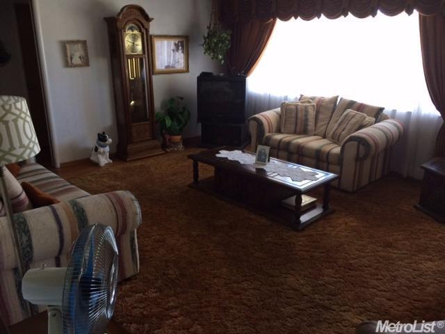 920 Windsor Dr, Lodi, CA 95240 photo 5