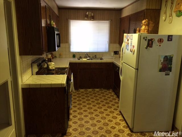 920 Windsor Dr, Lodi, CA 95240 photo 9