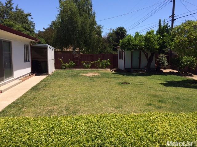 920 Windsor Dr, Lodi, CA 95240 photo 1