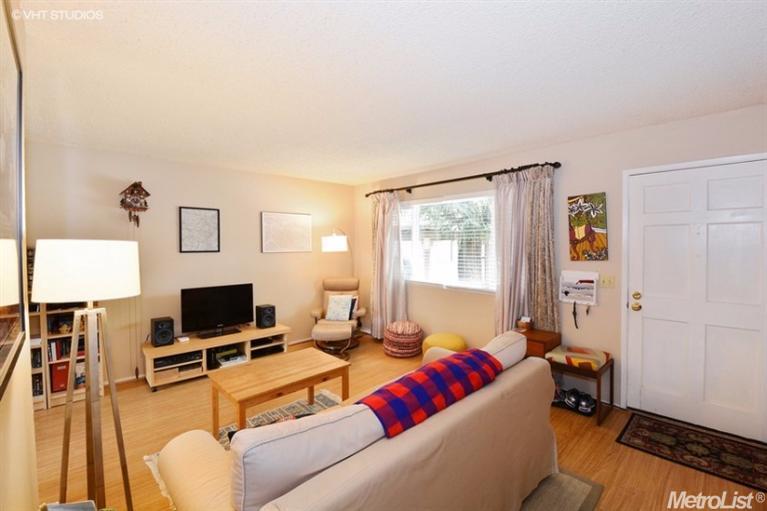 2109 Bella Casa St, Davis, CA 95616 photo 3