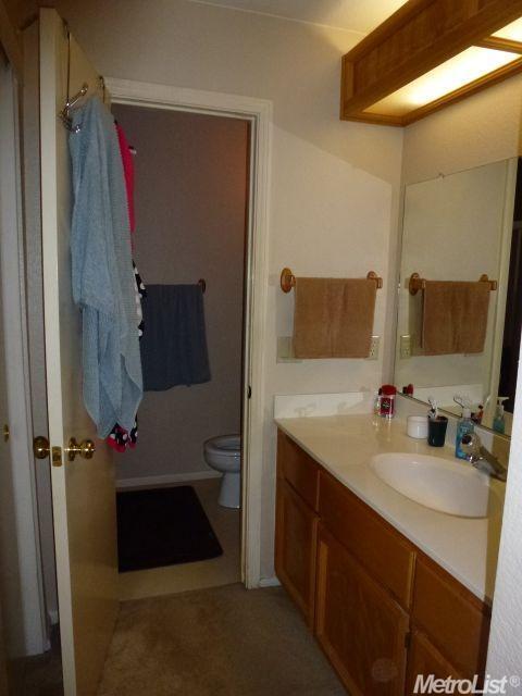 8221 Sanderson Ct, Antelope, CA 95843 photo 14