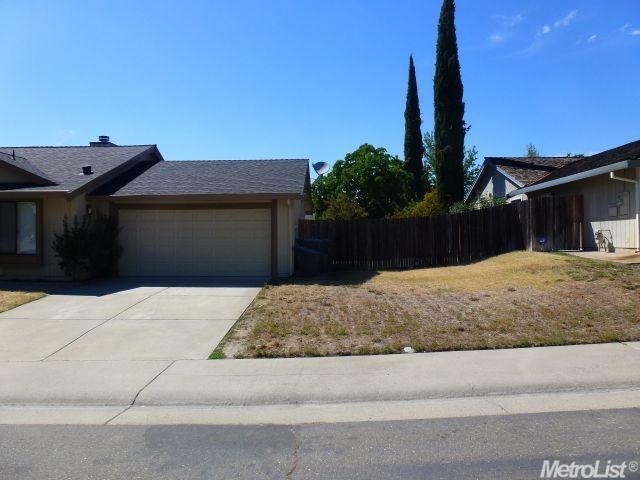 8221 Sanderson Ct, Antelope, CA 95843 photo 4
