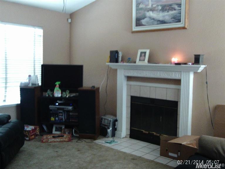121 Michelle Ct, Galt, CA 95632 photo 3
