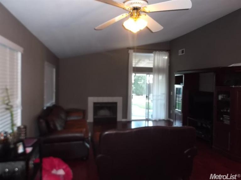 1745 Lavelle Smith Dr, Tracy, CA 95376 photo 2