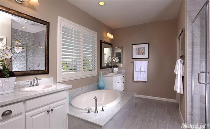 1697 Kyle Dayton Dr, Tracy, CA 95376 photo 4