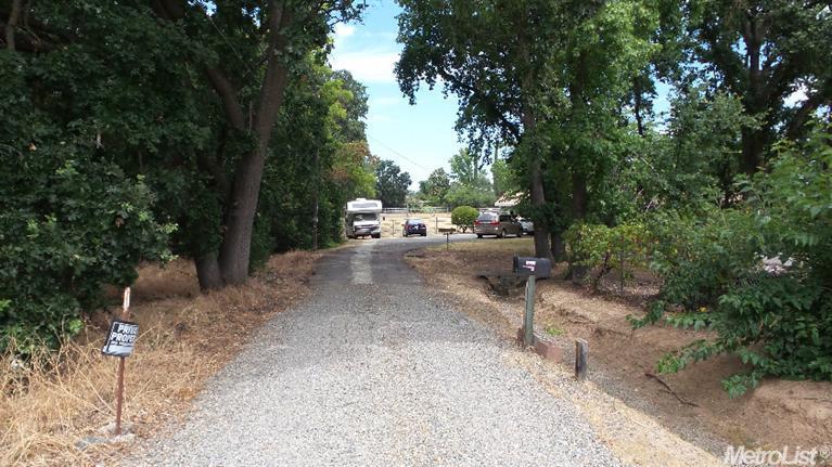 5543 Locust Ave, Carmichael, CA 95608 photo 5