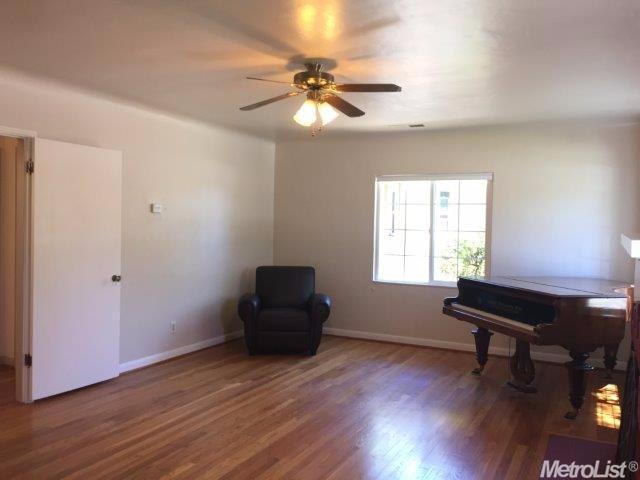 231 E 12th St, Tracy, CA 95376 photo 4