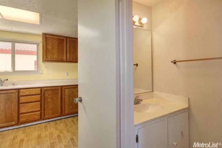 5010 Glide Dr #7, Davis, CA 95618 photo 8