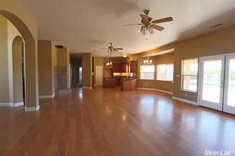 3042 7th St, Hughson, CA 95326 photo 5