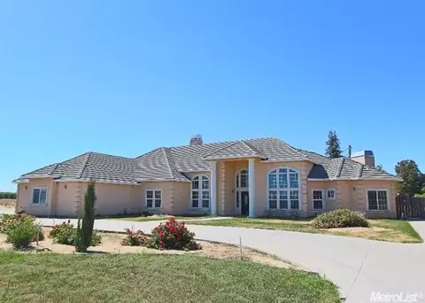 3042 7th St, Hughson, CA 95326 photo 2
